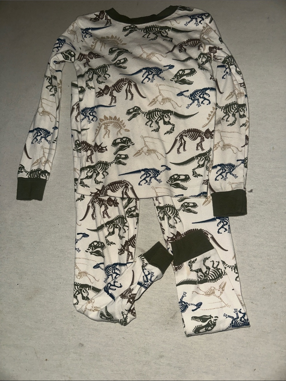 Kids Size 5T Dinosaur Print Pajama Set - Cream with Green Trim
